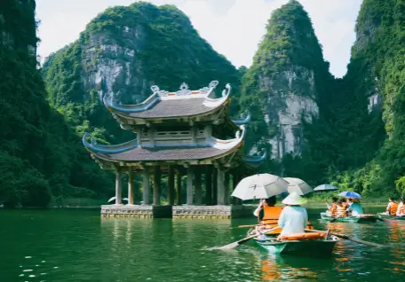 Explore Vietnam