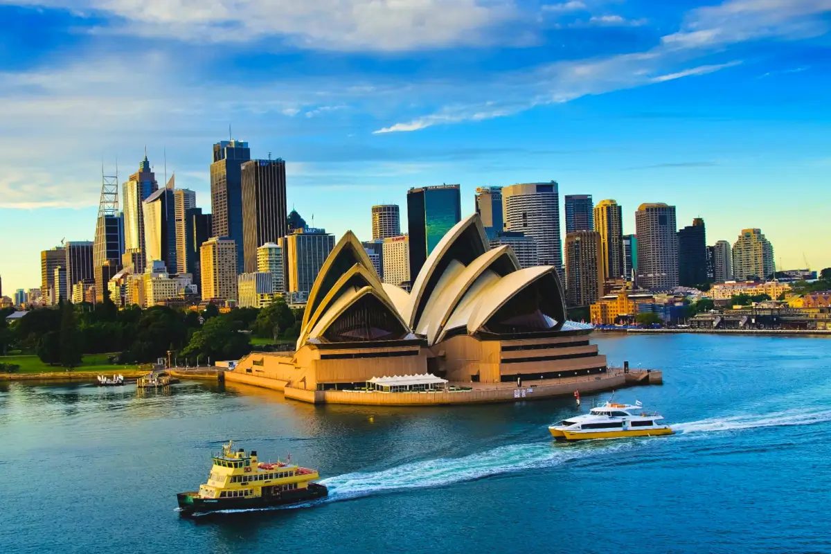 10 Unforgettable Experiences You Can Only Have in Australia