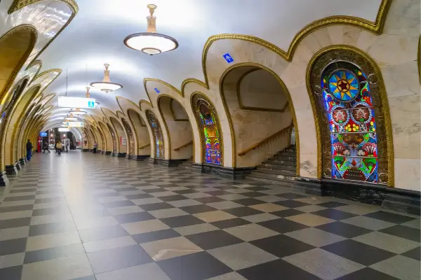 Novoslobodskaya Metro Station