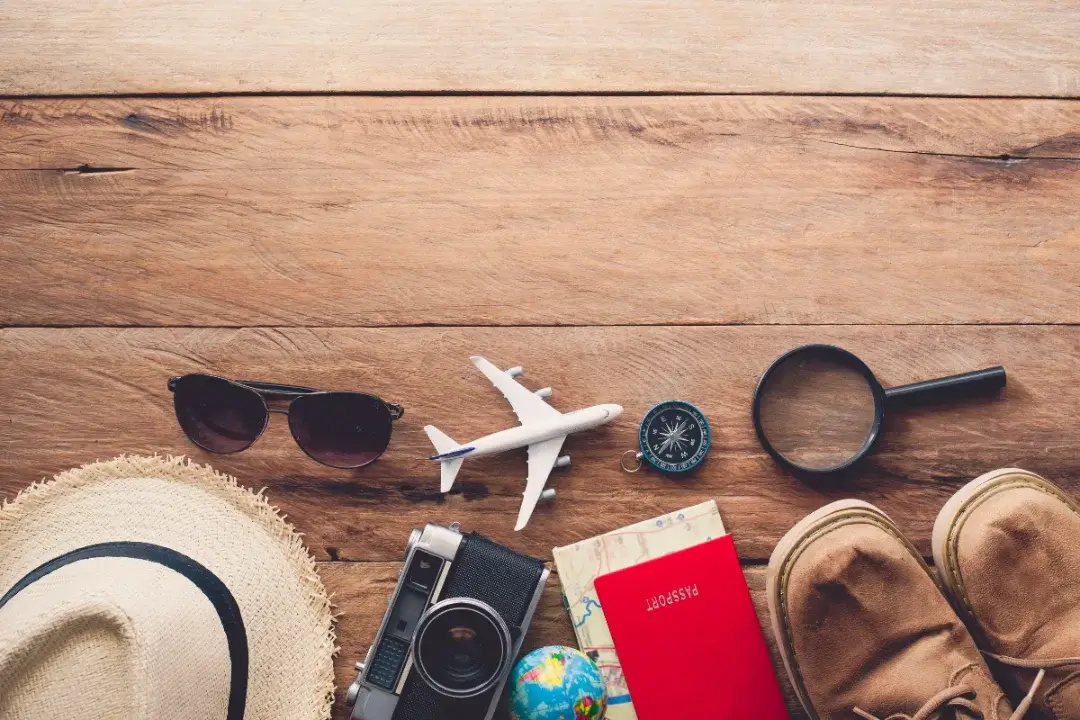 Packing for an International Vacation? Don't Forget These 10 Essentials