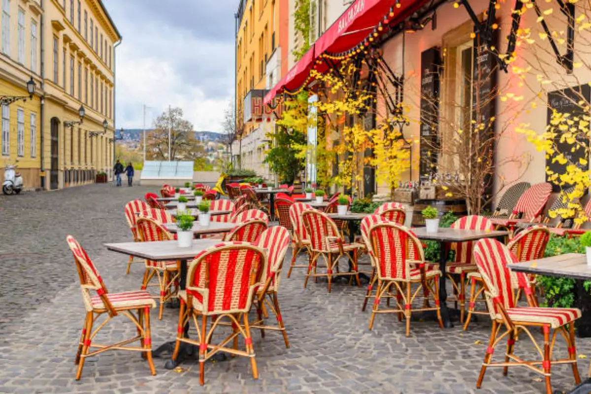 Cafés & Coffee Culture