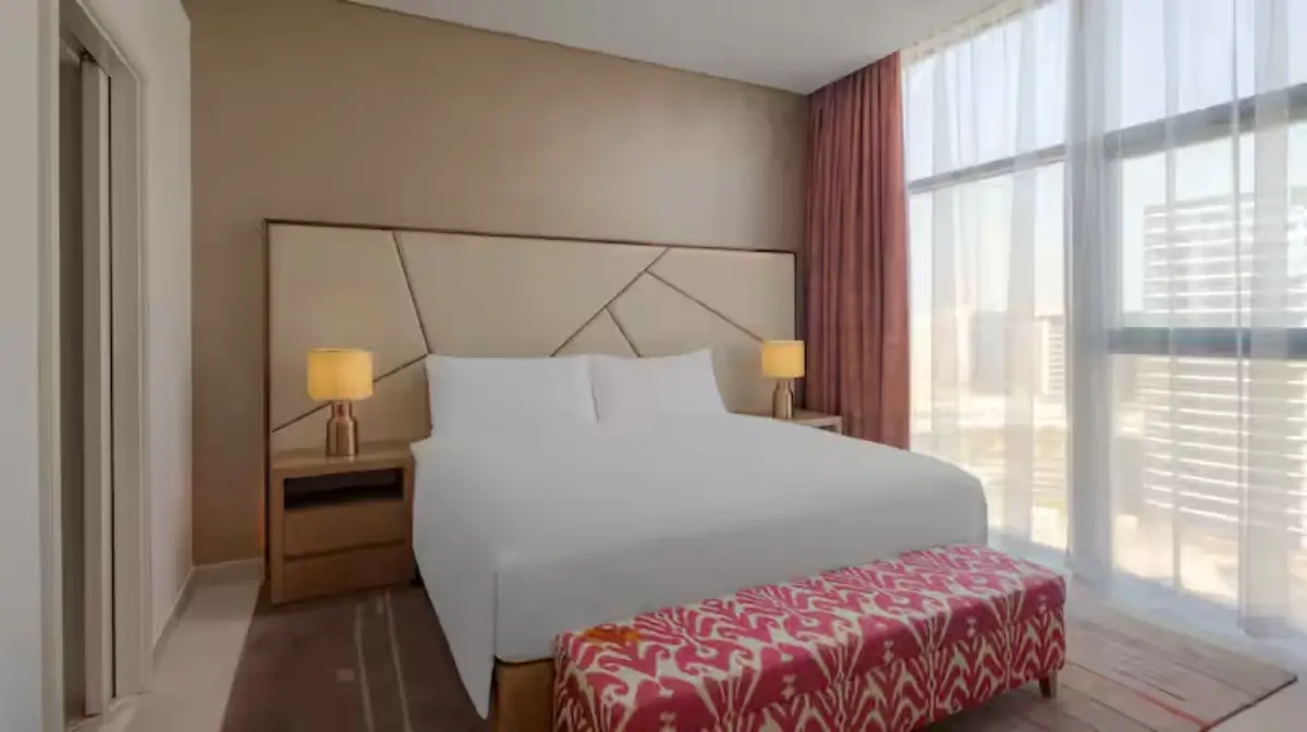 Hilton Dubai Creek Hotel & Residences