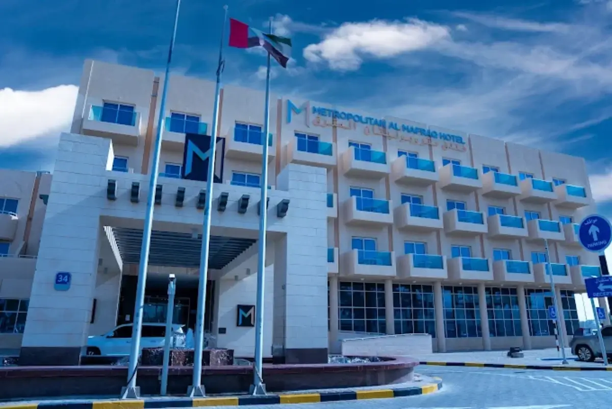 Metropolitan Al Mafraq Hotel